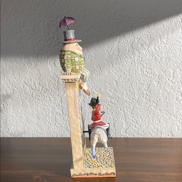 Mr. Dumpty Decorative Figurine - Colorful Hand-Painted Display - Picture 5 of 7